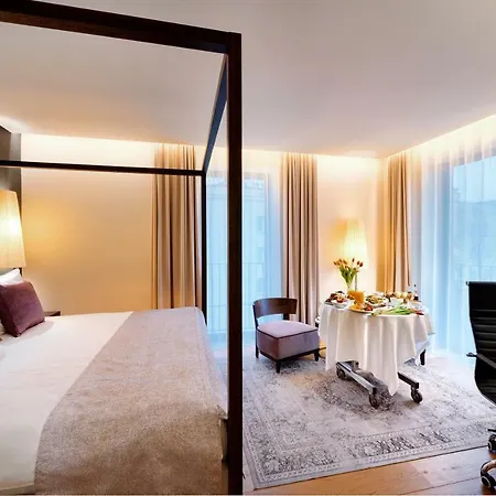 Western Premier Principe Hotel 4*